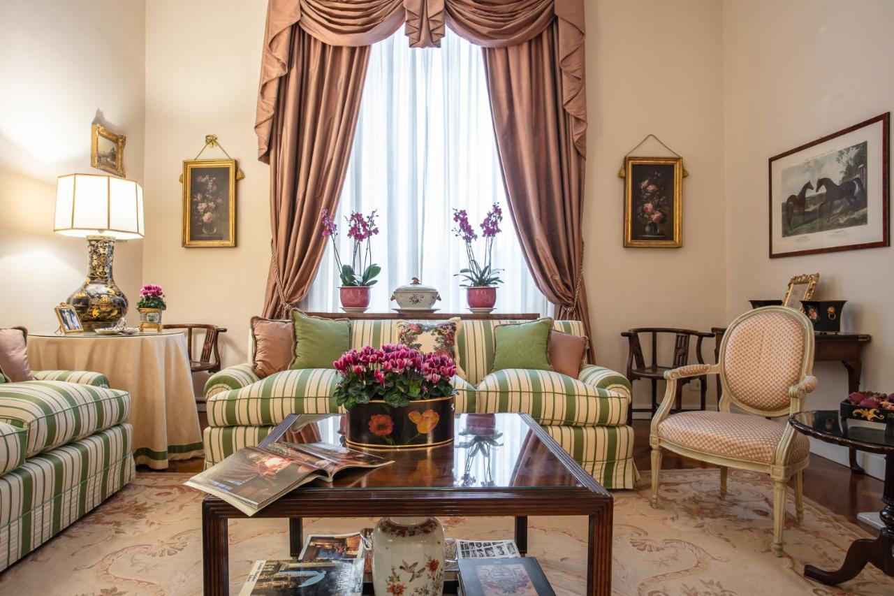 Colonna Traiana Apartment *